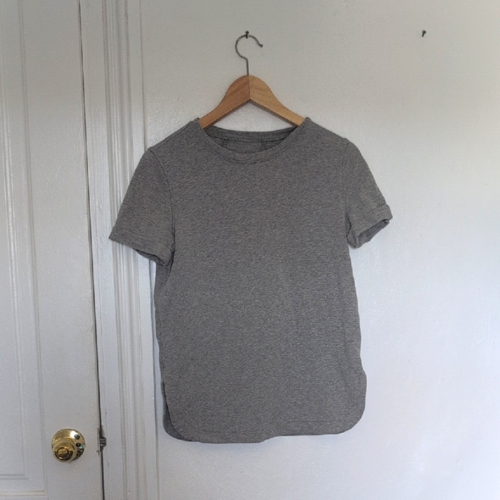 Lululemon gray sweat t-shirt